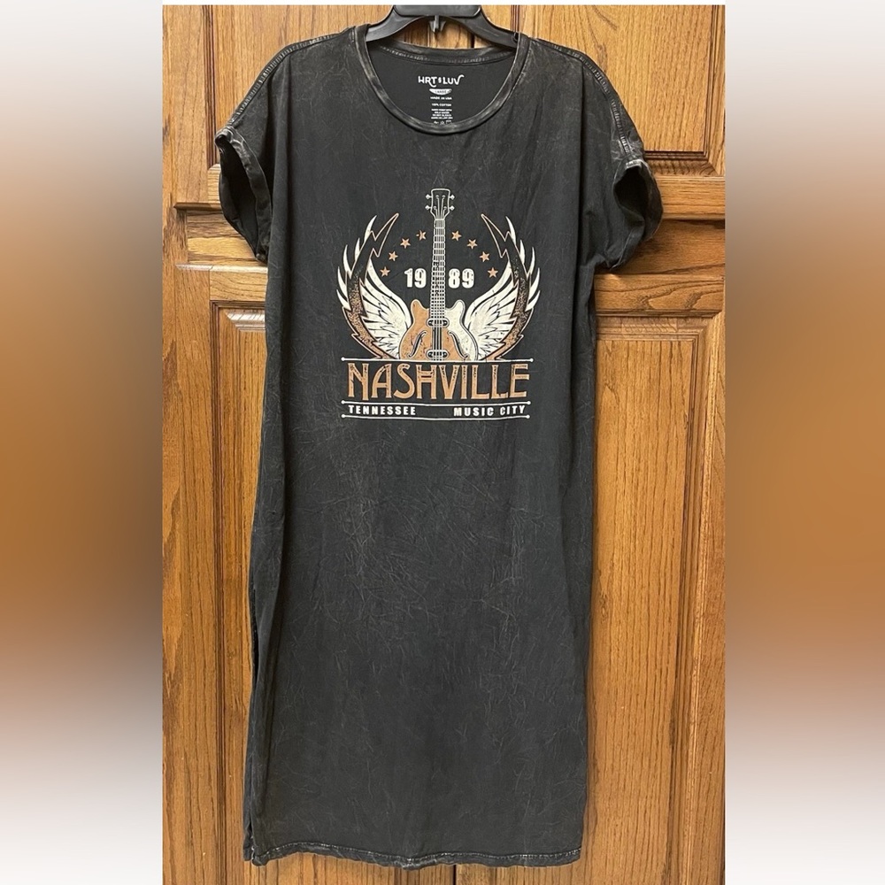 NWOT~HRT & LUV T-Shirt Midi Dress Nashville Music City Black Mineral Wash Sz L